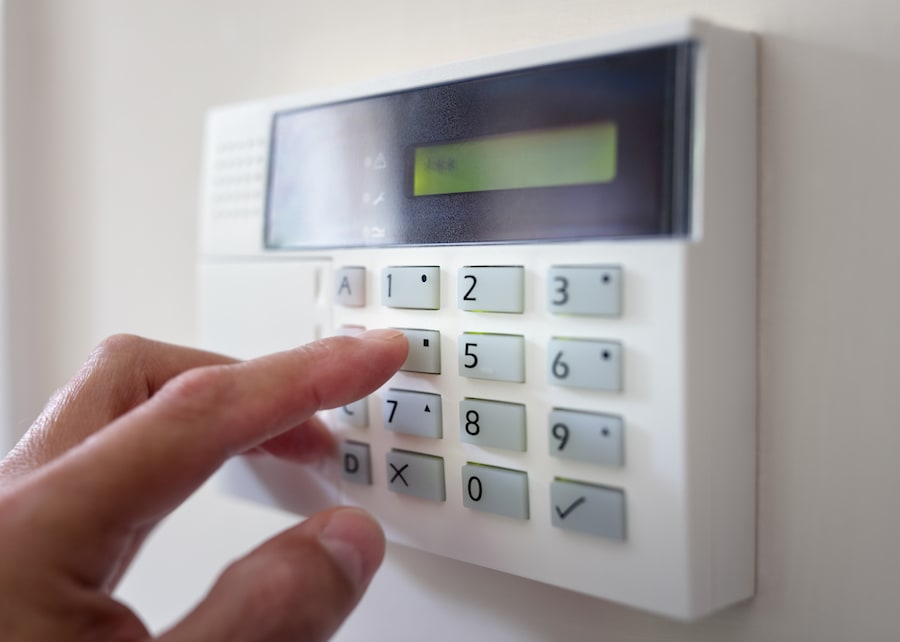 Blog Title: How Upgrading Your Thermostat Saves Money Photo: Thermostat